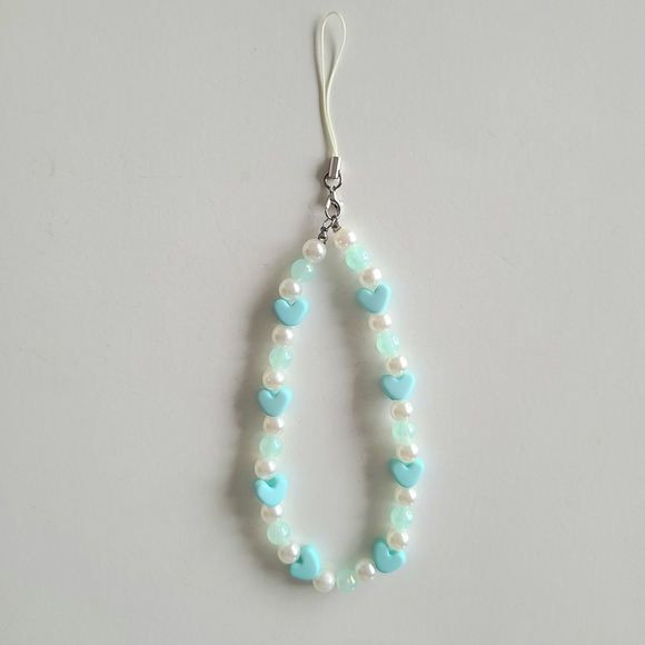 Mint Green Heart Beaded Phone Charm - Picture 1 of 6